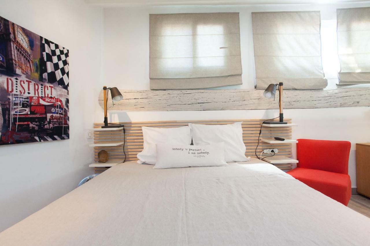 Superbe Appartement Loft Vieil Antibes Exterior photo